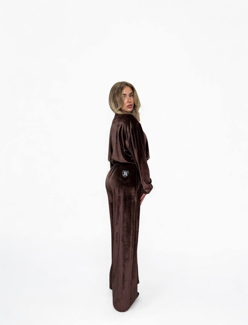 Elegantní tepláková souprava